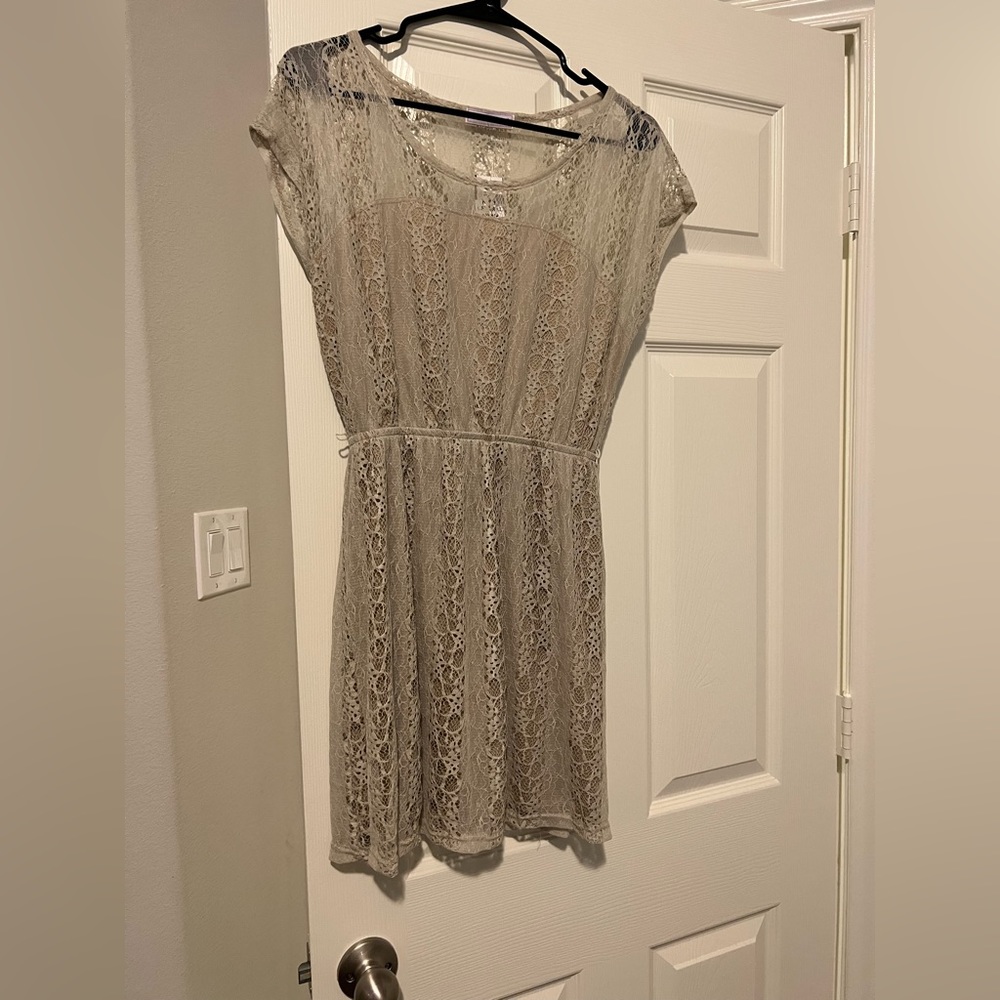 Women’s lace dress